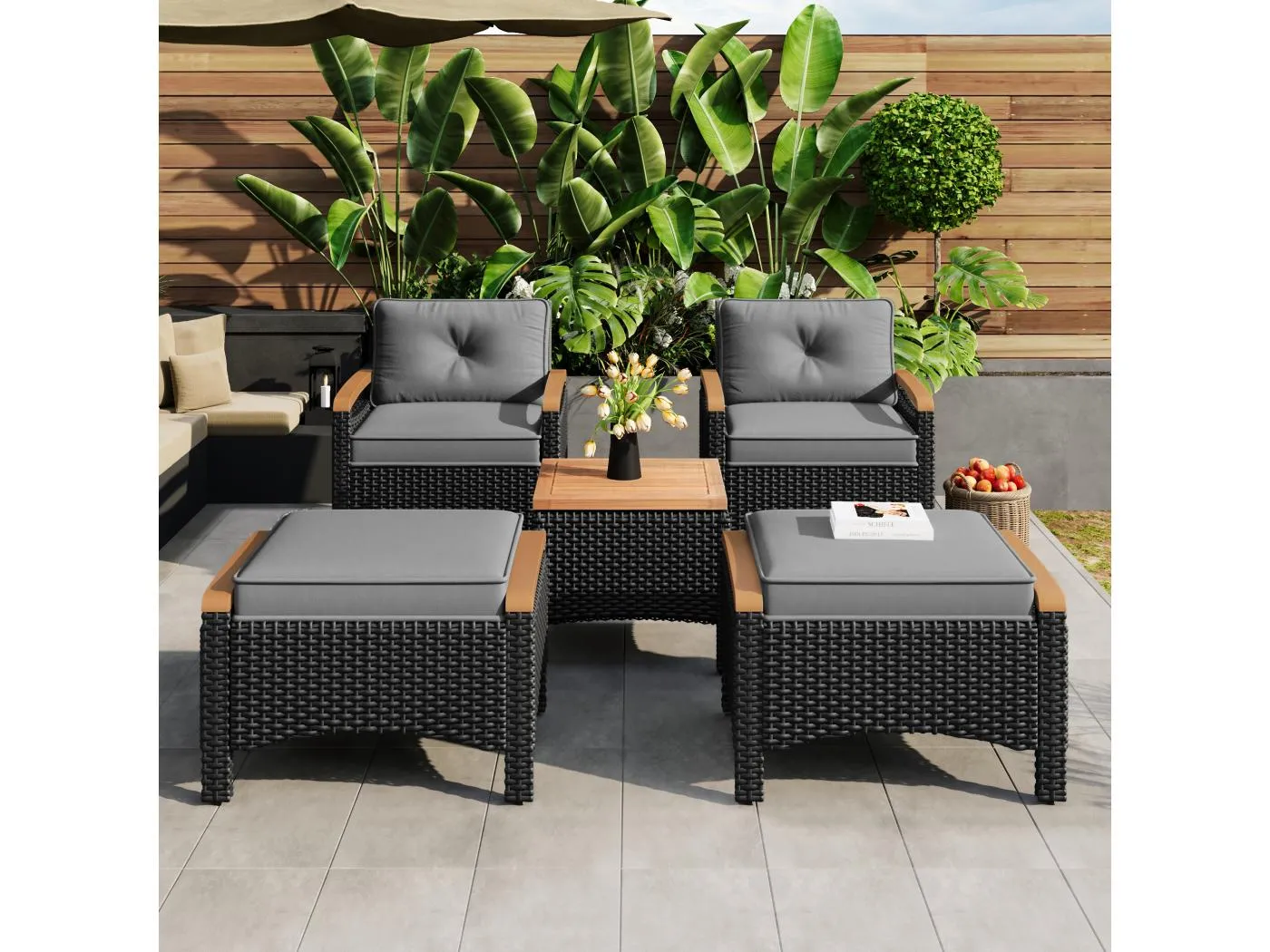 5-teiliges Gartenmöbel-Set: 1 Couchtisch + 2 Stühle + 2 Hocker - Rattan und Akazienholz - Grau + Schwarz