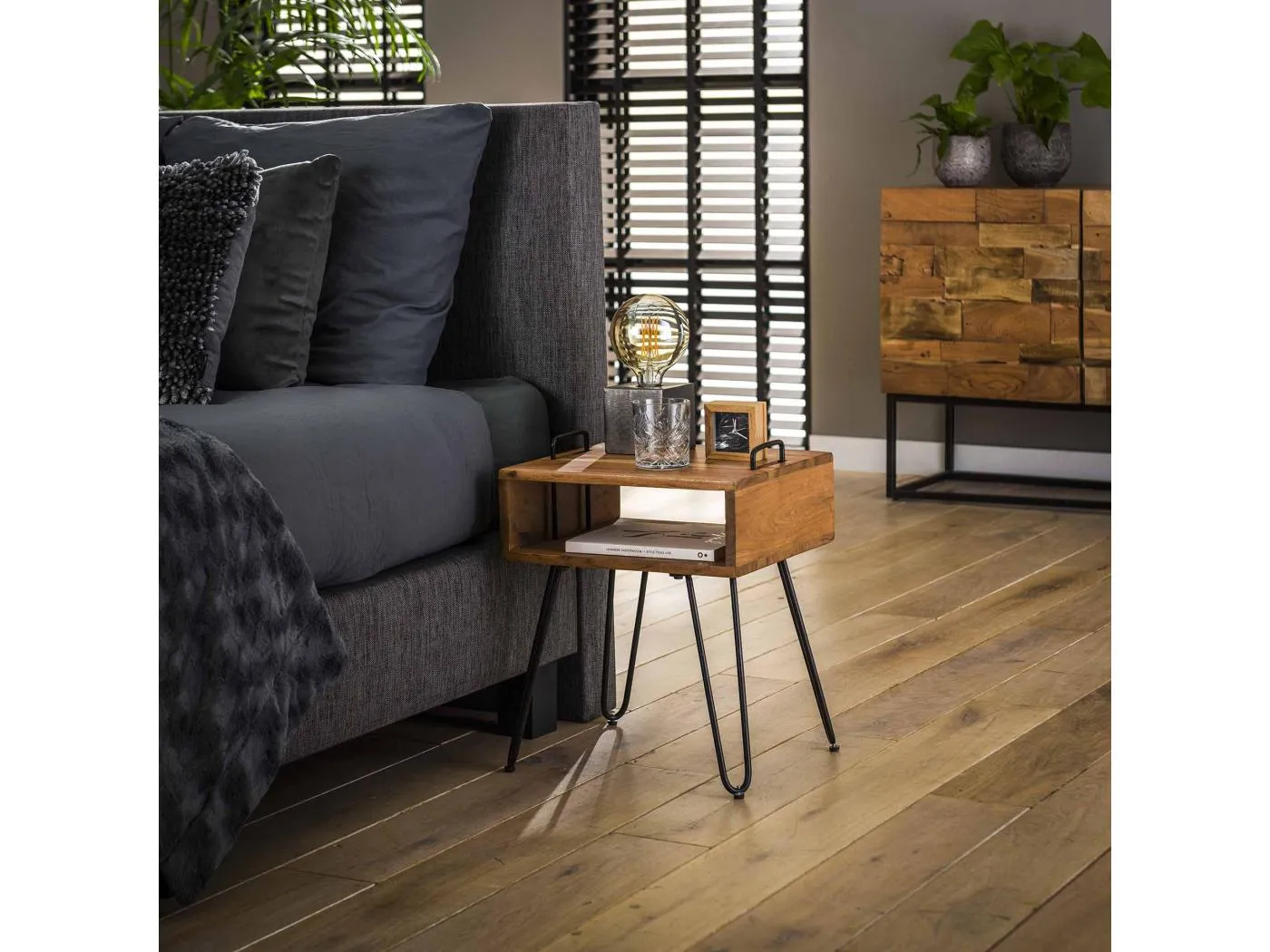 Quadro Nachttisch - Braun - Beistelltisch - 40x34x48