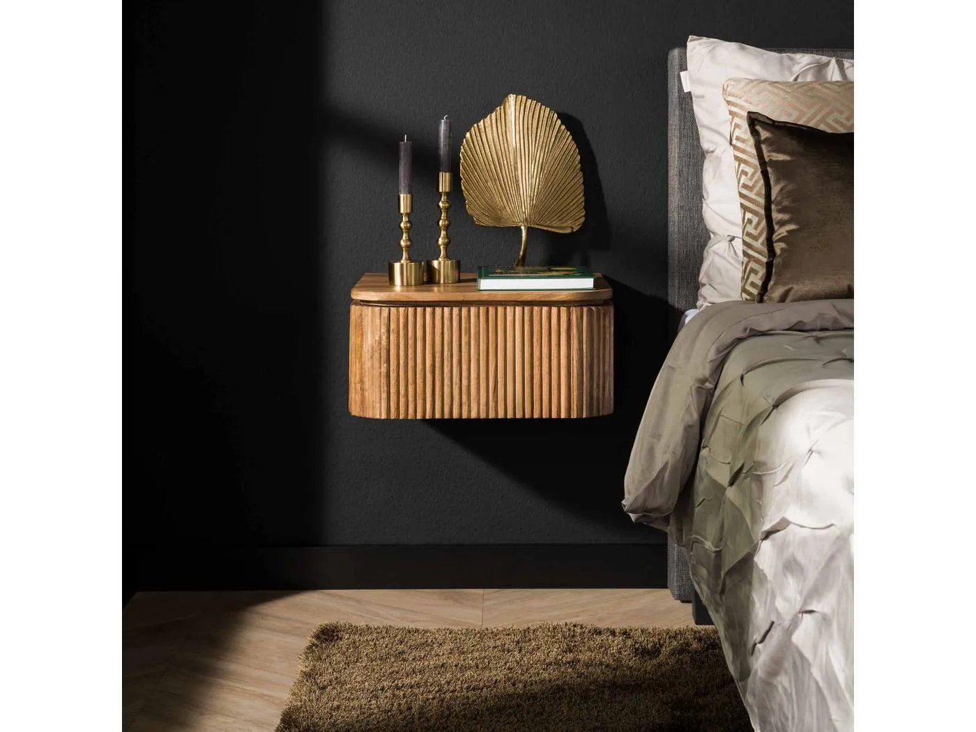 Wave Nachttisch - Hängend 1 Schublade - Mangoholz - Sandfarbe