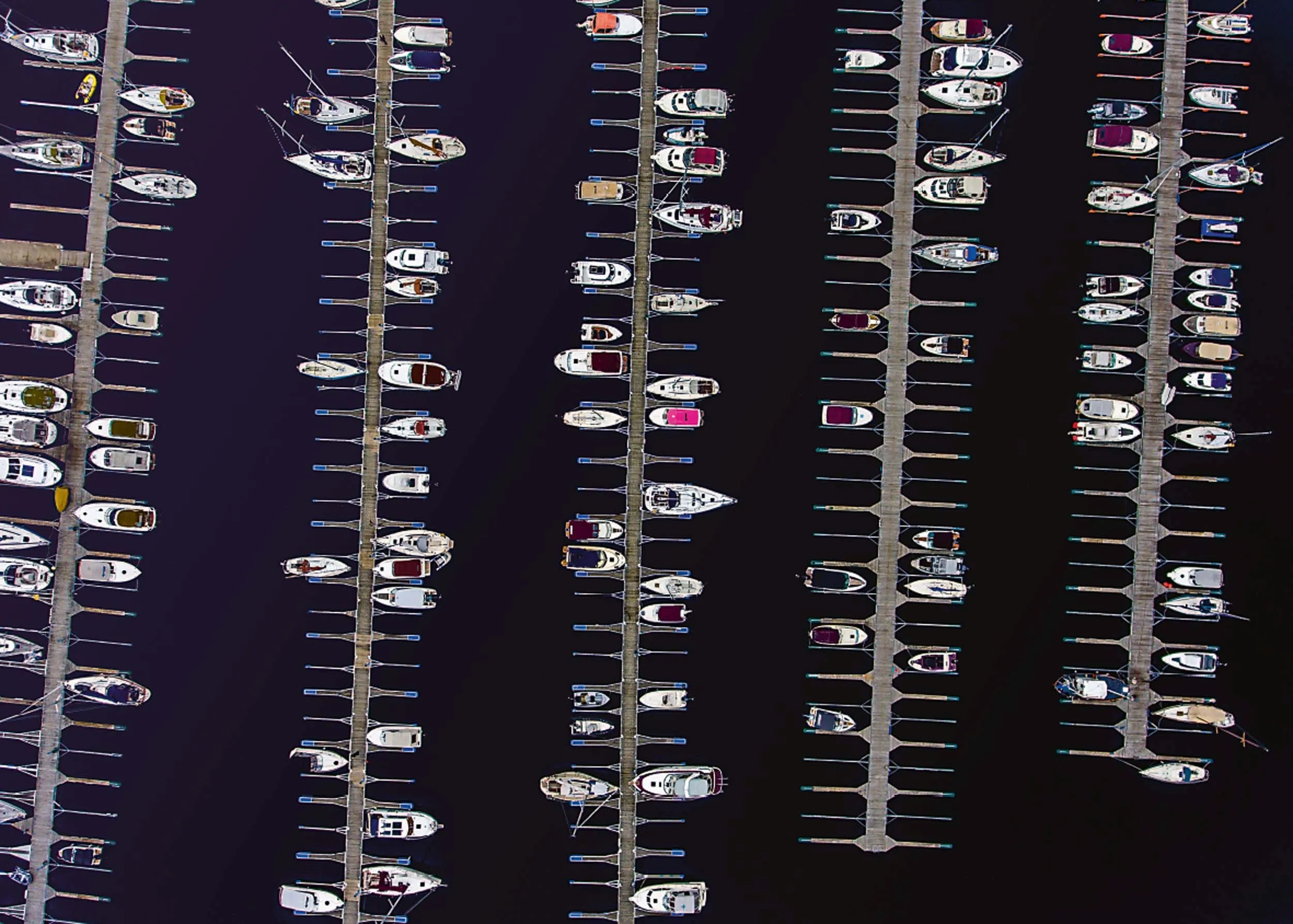 Bild AERIAL HARBOUR 544327