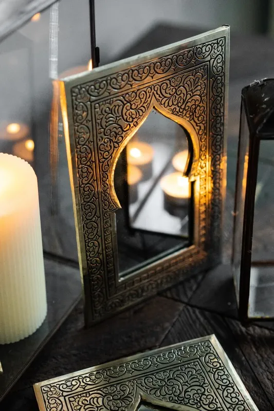 Spiegel in Messingrahmen, gold, H 17 cm, B 12 cm