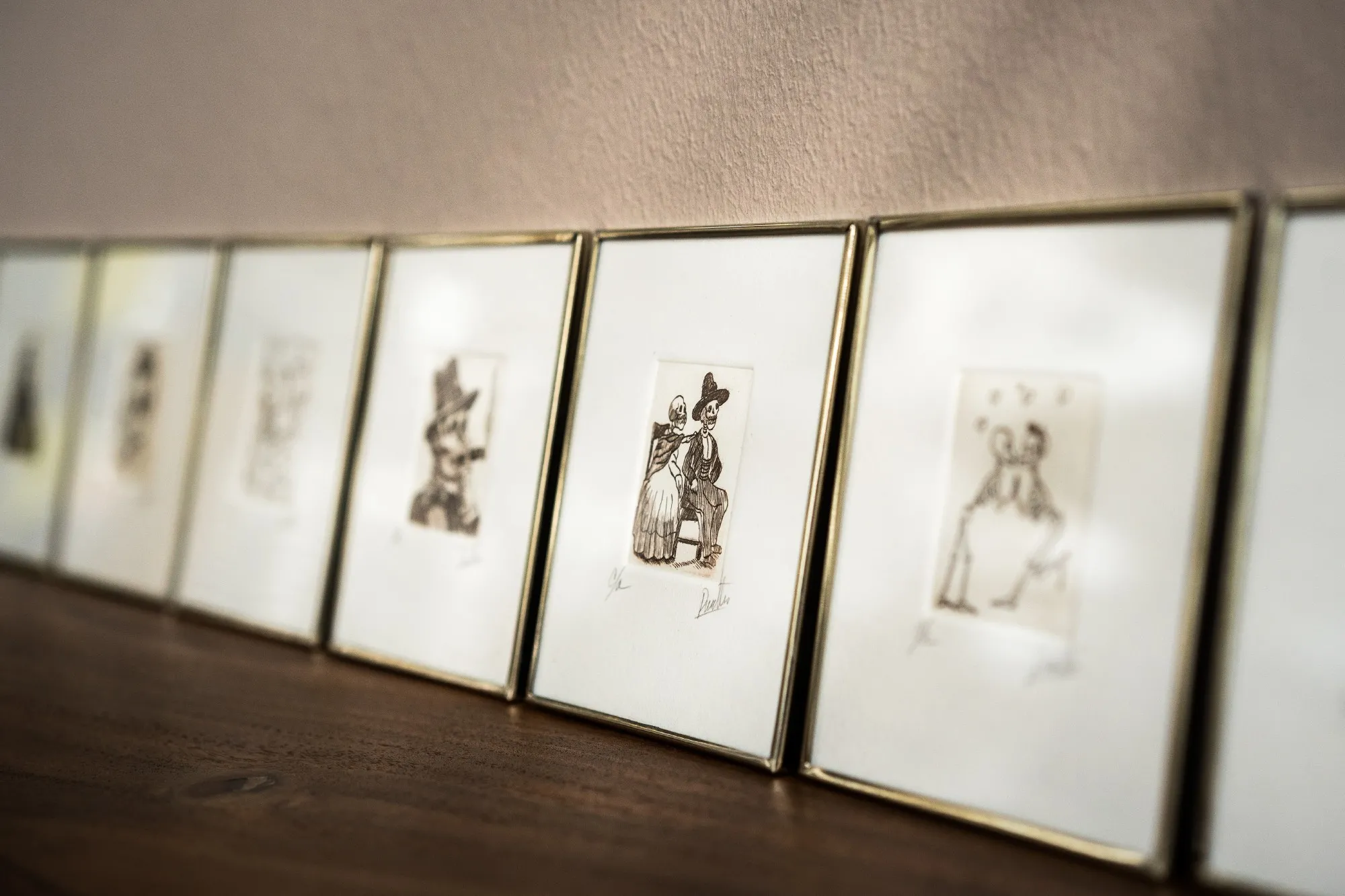 Radierung 'Sentados Platicando' in Rahmen, B 9,75 cm, H 10,75 cm