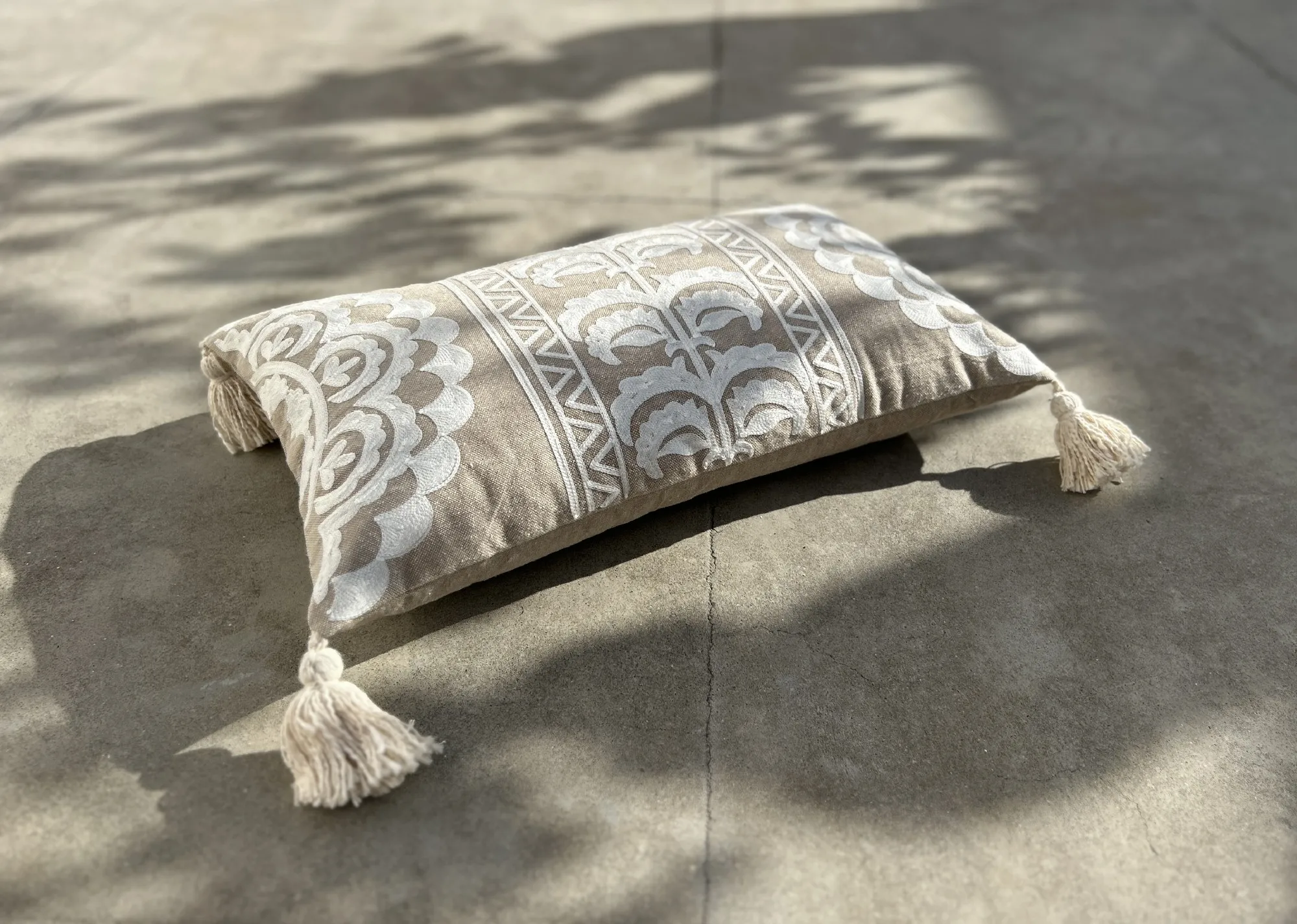 Kissenbezug beige-weiß, B 50 cm, H 30 cm