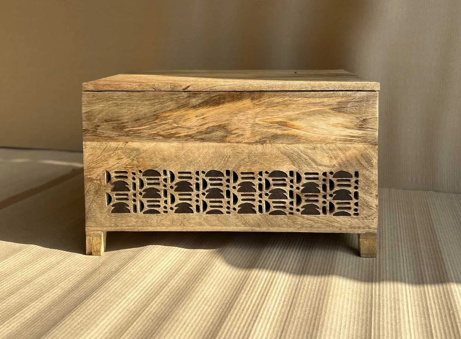 Truhe 'Batiste', Mangoholz, B 57 cm, H 36 cm, L 35 cm