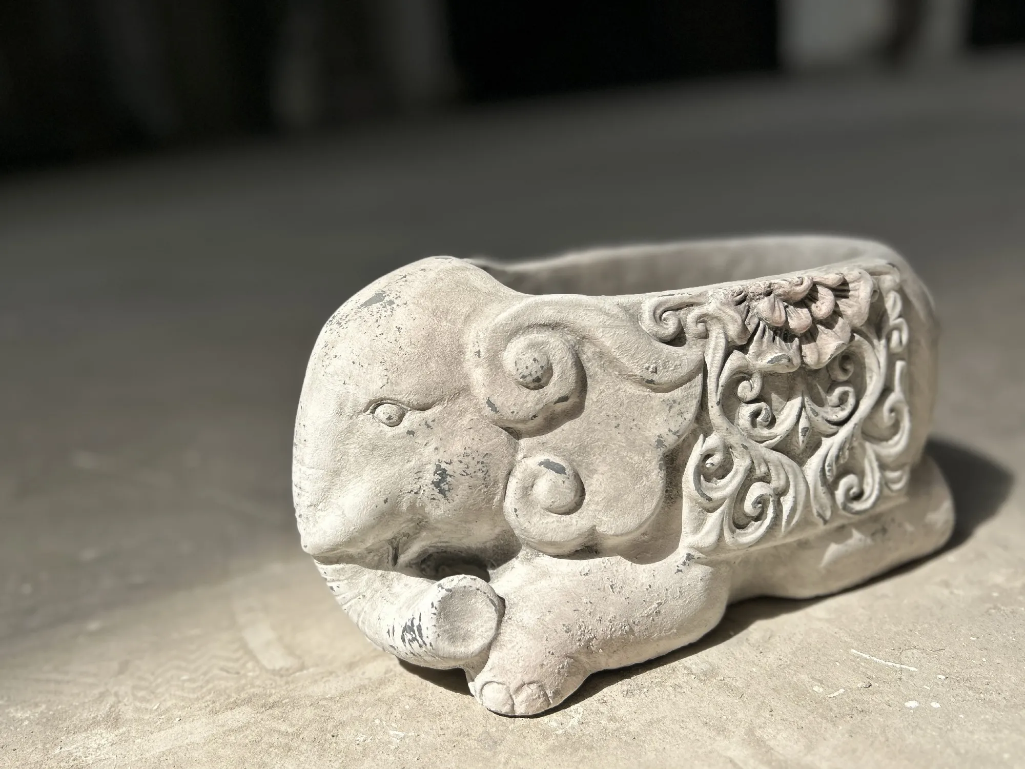 Pflanztopf 'Elefant', weiß, B 30,5 cm, L 15,5 cm, H 16 cm