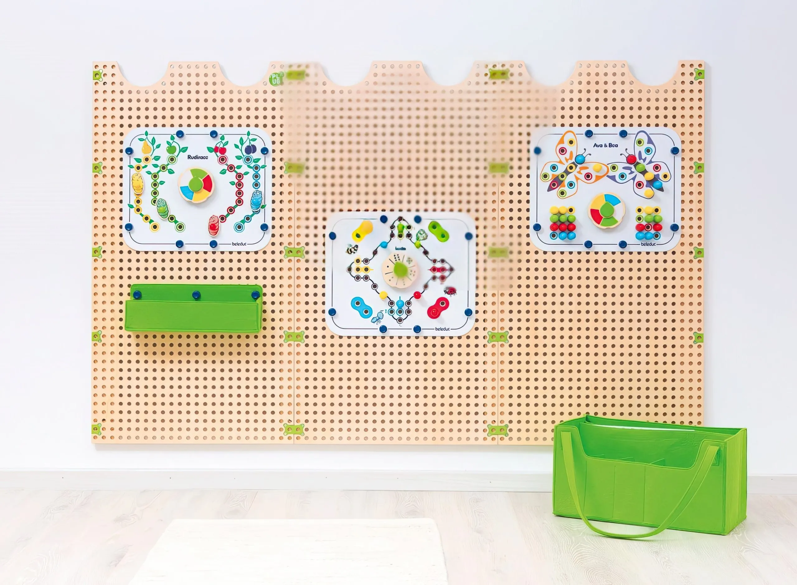 Beleduc Wandspiel “PLUG IT”