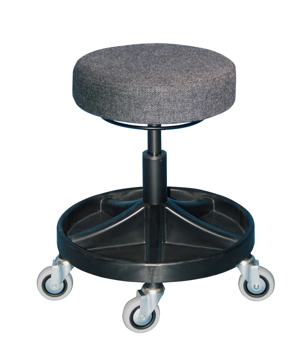 Drehhocker Atlanta | Sitzhöhe 49-62cm | Ø 63cm | Tragfähigkeit 110kg | Polstersitze | Kunststof-Fußkreuz mit Ablageschale & Rollen | Ringauslösung | Anthrazit