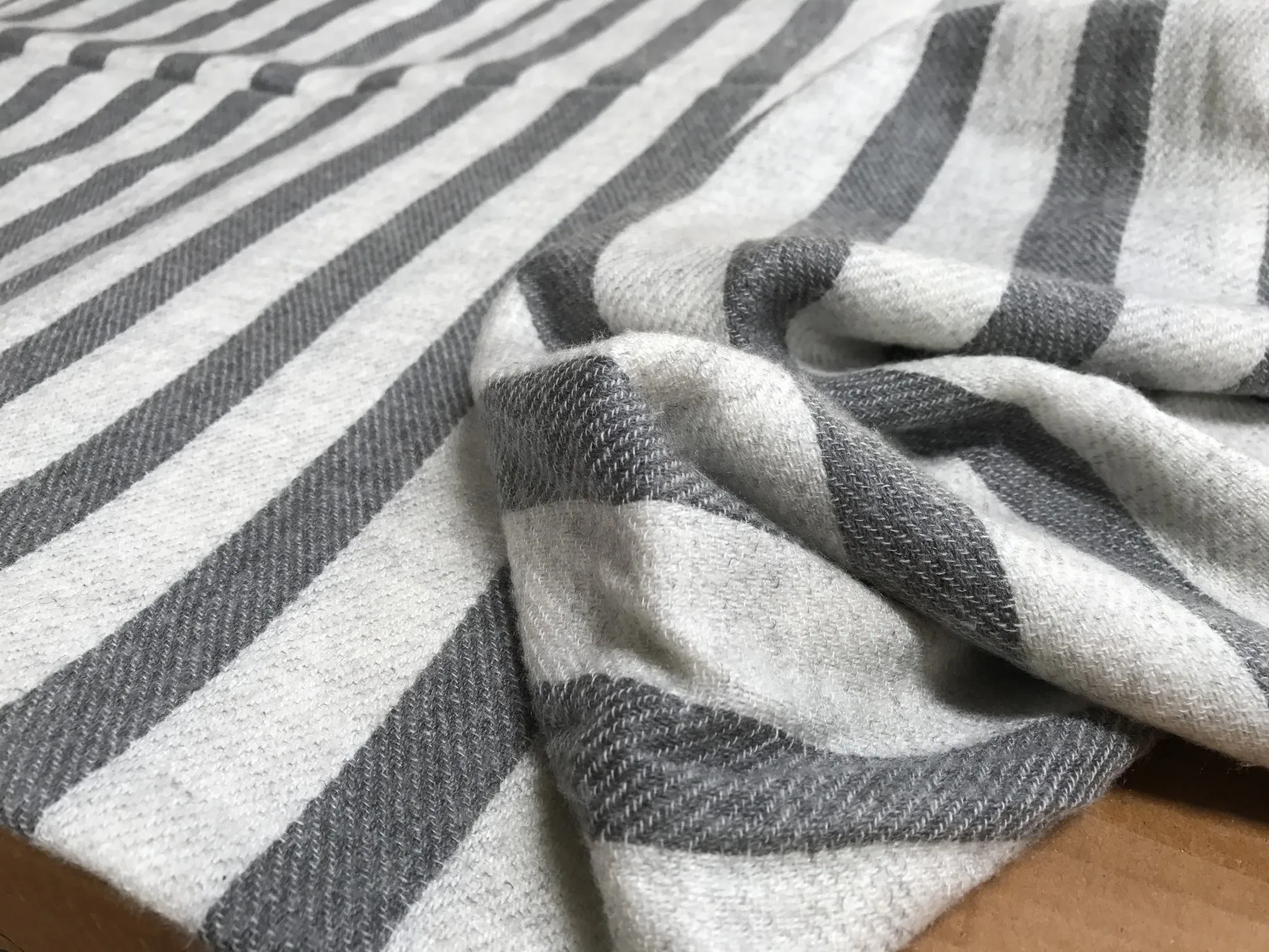 Wolldecke 'Einar', grau, T 270 cm, B 135 cm