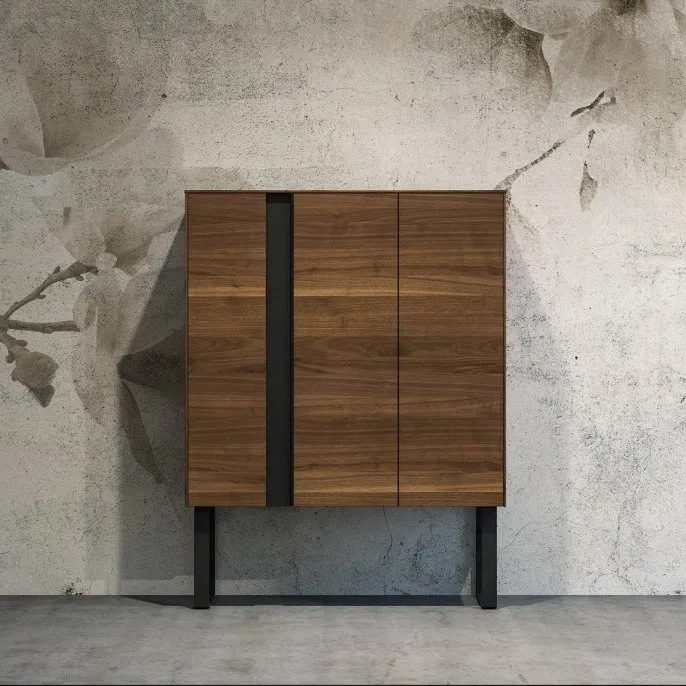 ELEMENTI METALLICI HALBSÄULE MIT 3 TÜREN AUS CANALETTO-NUSSBAUM